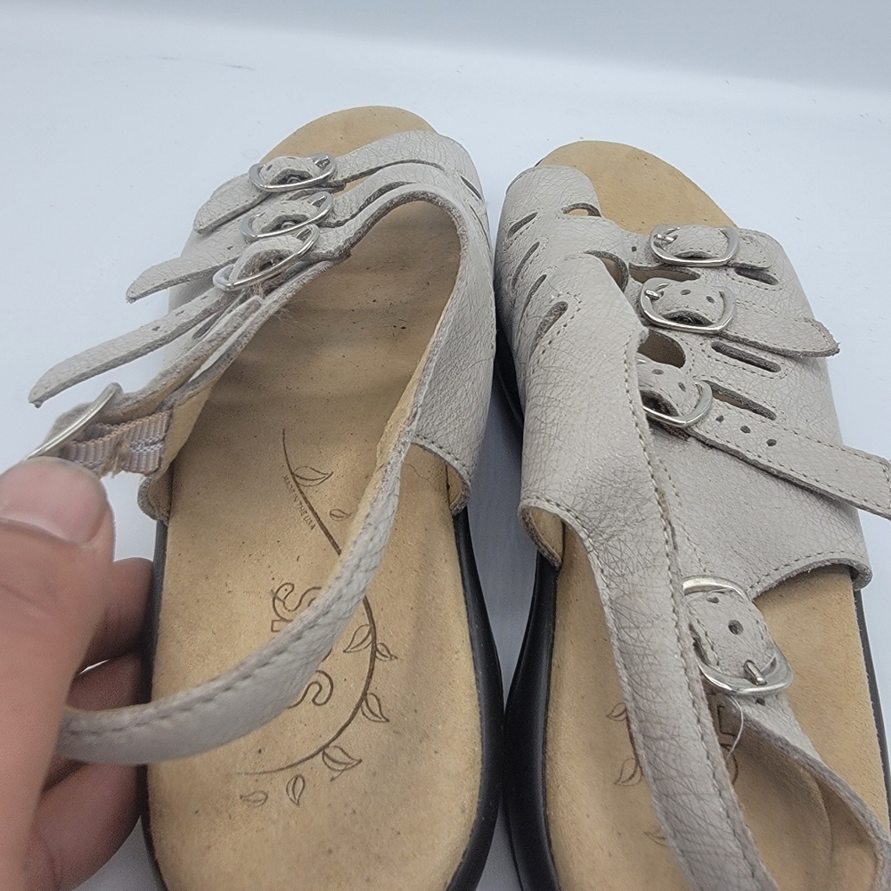 SAS Beige Sandals - Picture 3 of 14